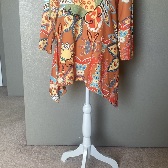 Ladies knit printed tunic, size large - Picture 4 of 4